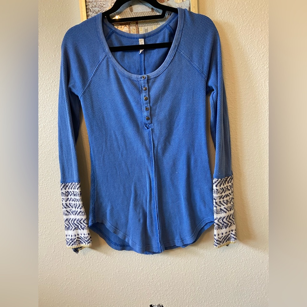 - Free people alpine thermal cuff Royal large
